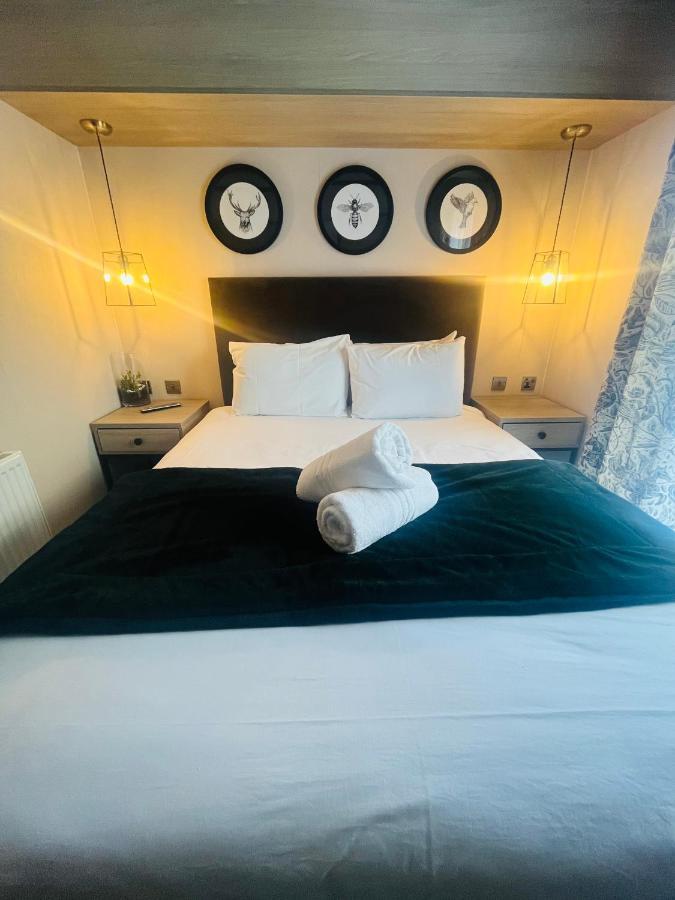 The Poplars Lodge With Hot Tub ยอร์ค ภายนอก รูปภาพ